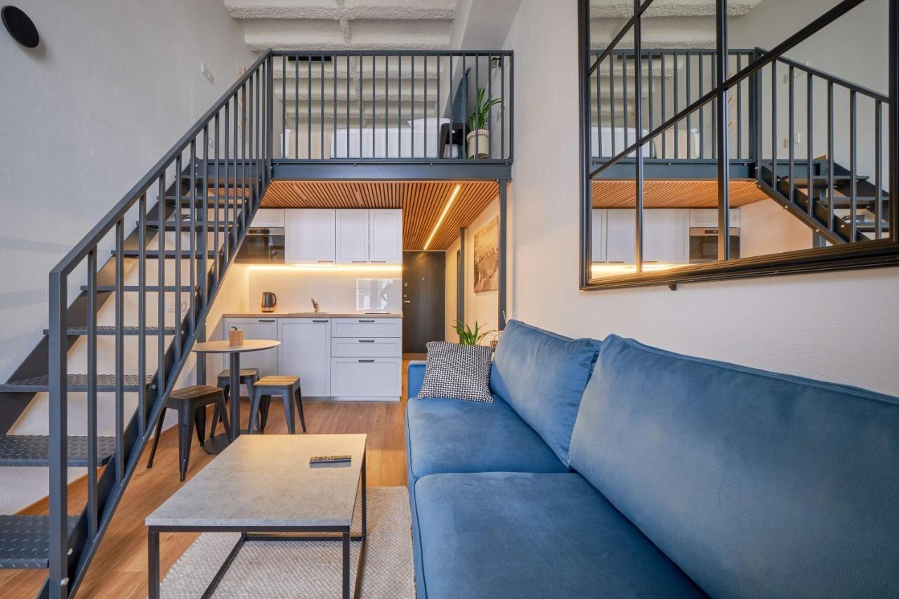 Queen Barbora Central Lofts Каунас Экстерьер фото