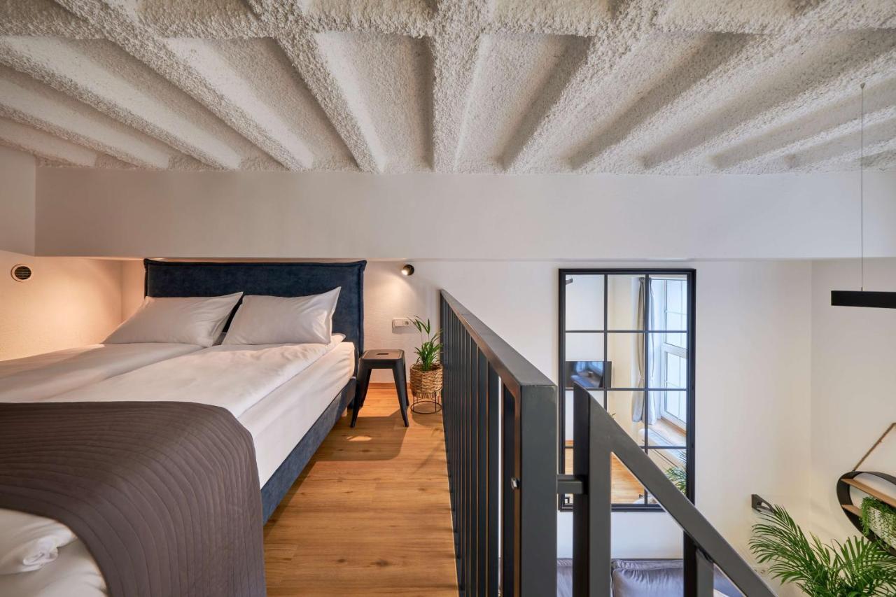 Queen Barbora Central Lofts Каунас Экстерьер фото