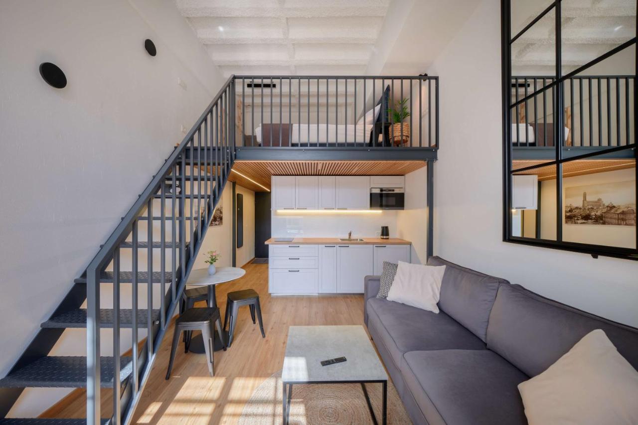 Queen Barbora Central Lofts Каунас Экстерьер фото