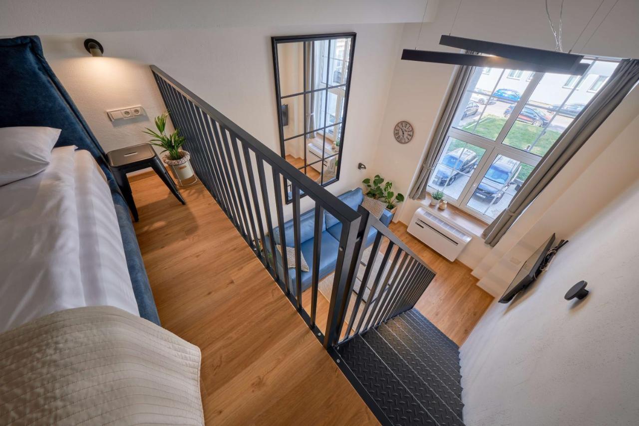 Queen Barbora Central Lofts Каунас Экстерьер фото