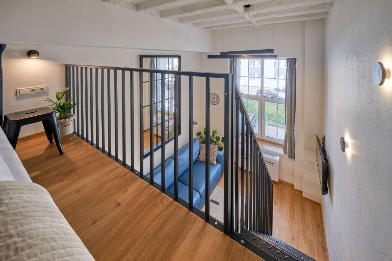 Queen Barbora Central Lofts Каунас Экстерьер фото